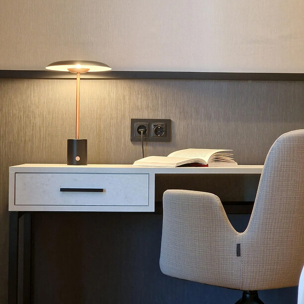 FLOS design világítás katalógusa prémium lámpakollekciókkal