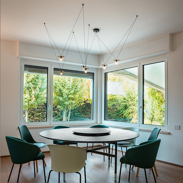 FLOS design világítás katalógusa prémium lámpakollekciókkal